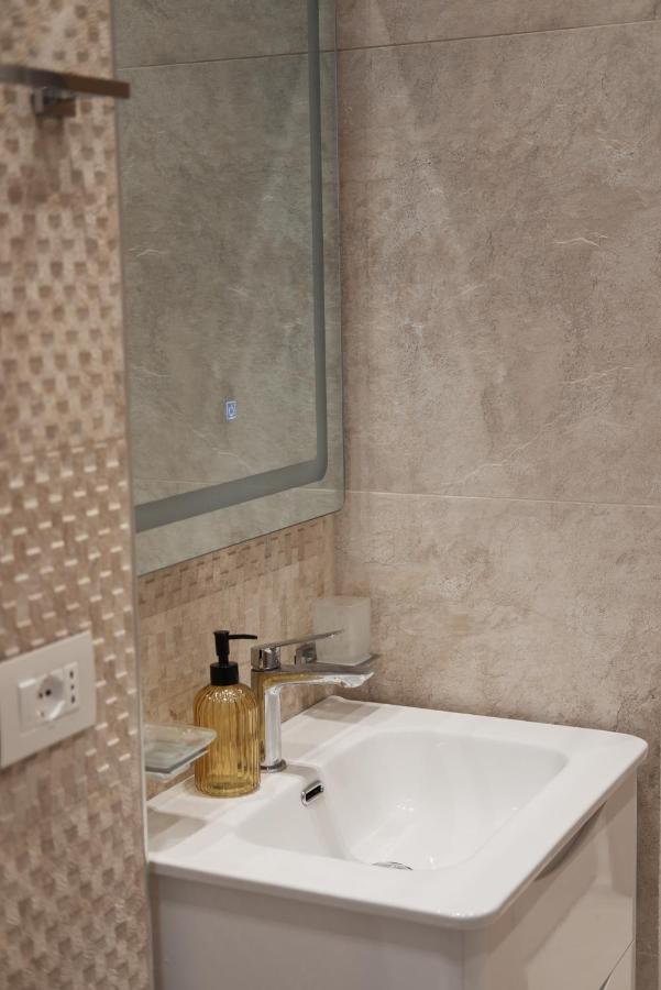 Seahana Apartment Himare Exterior foto